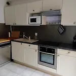 Сasa de vacaciones Maison Cosy Au Bord Du Canal, Piscine Et Parking *