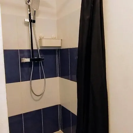Maison Cosy Au Bord Du Canal, Piscine Et Parking Holiday home *