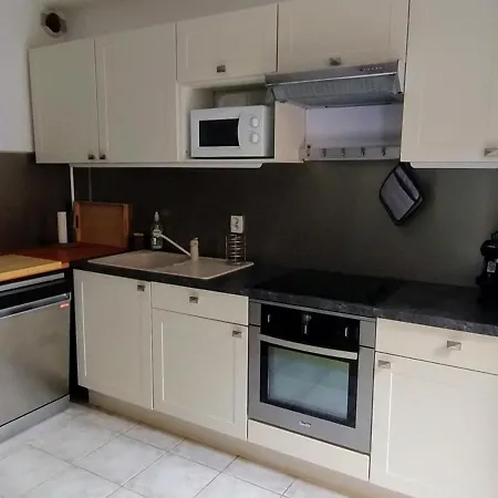 Holiday home Maison Cosy Au Bord Du Canal, Piscine Et Parking *
